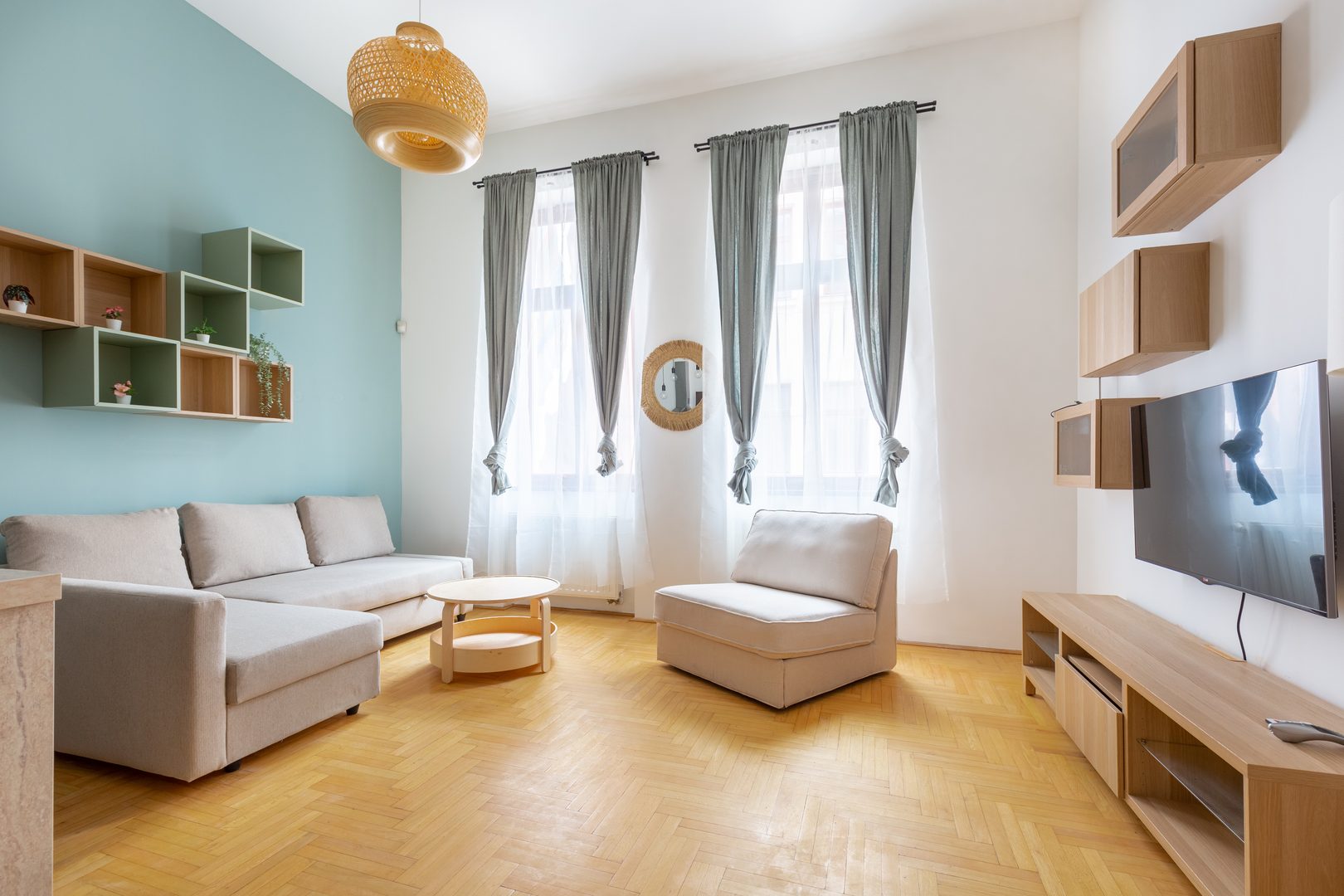 Budapest apartment room