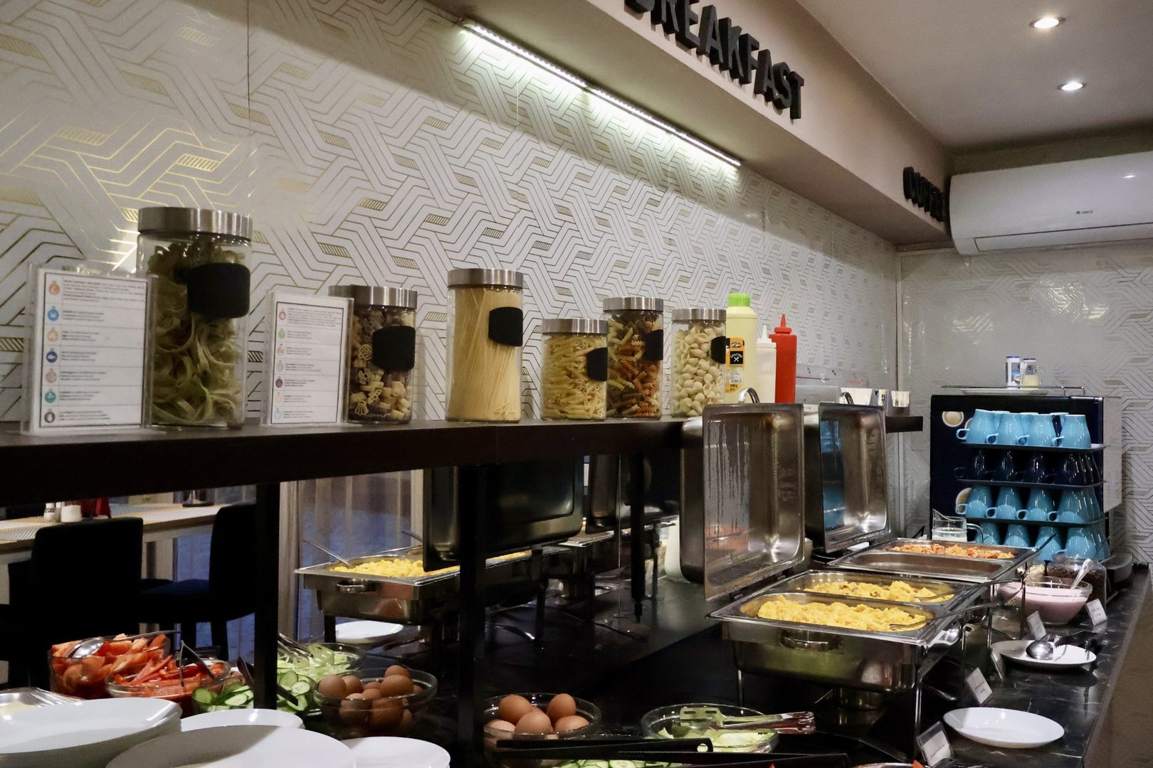 Triple M Hotel dining
